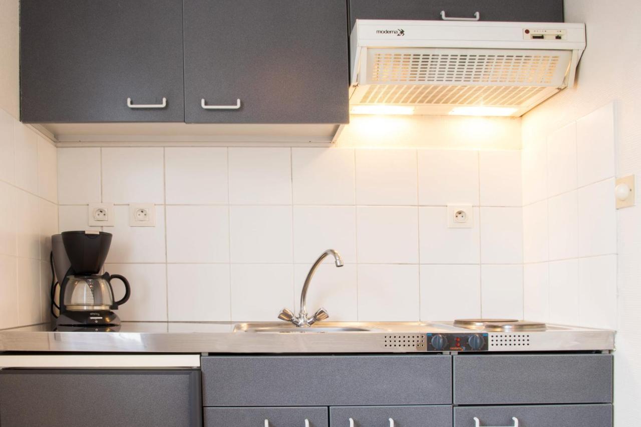 Ferienwohnung Le 12 Carnot - Serenite Assuree Dans Ce Grand Studio Poitiers Exterior foto